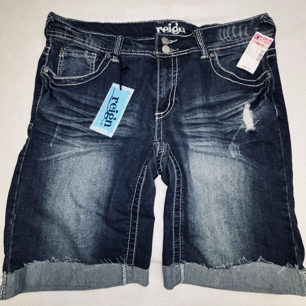 Shorts Womens 14 Blue Denim Stretch Bermuda Distressed Cuffed Reign Raw Hem NWT